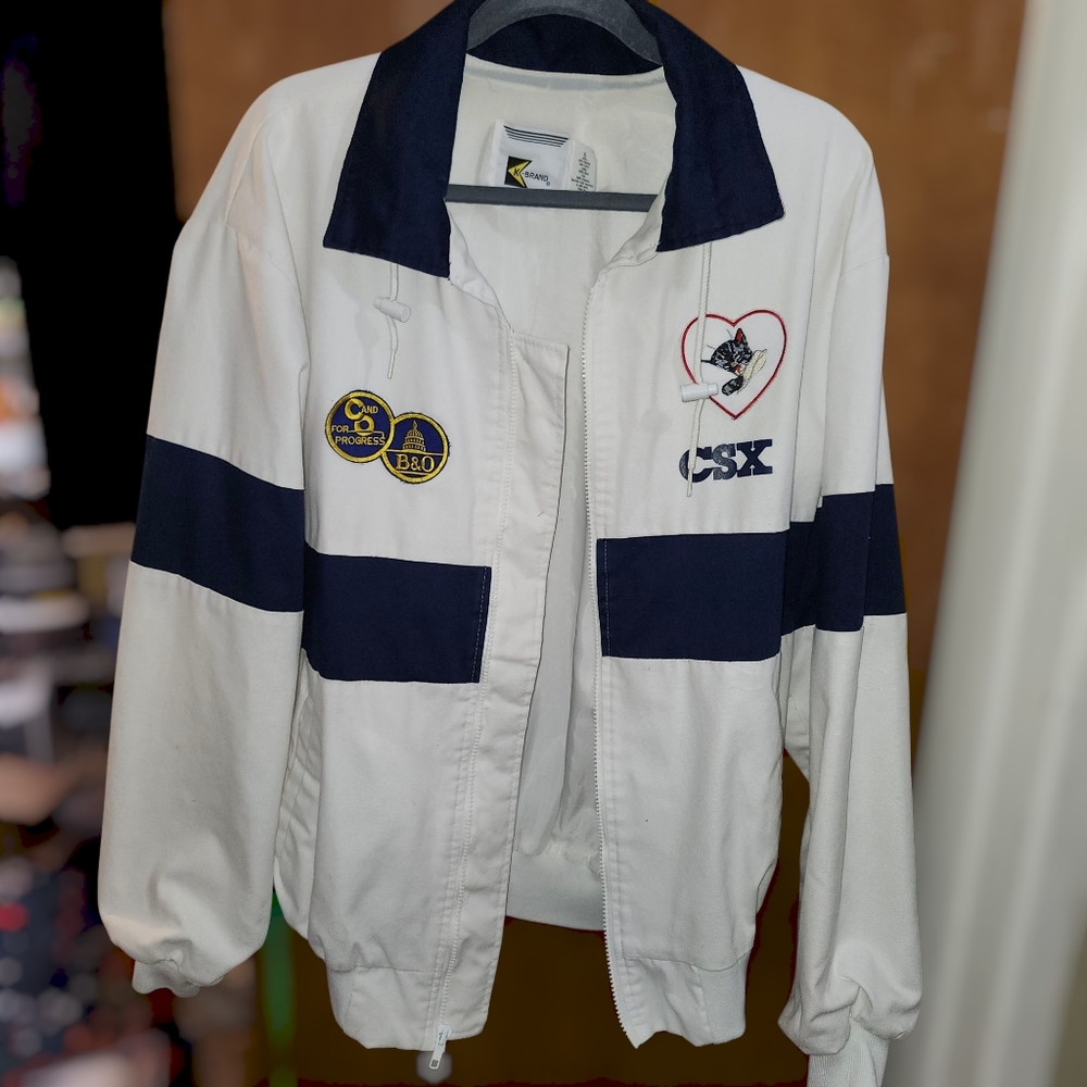 Vintage CSX Train Railroad Jacket USA Made XL Chessie employee pins